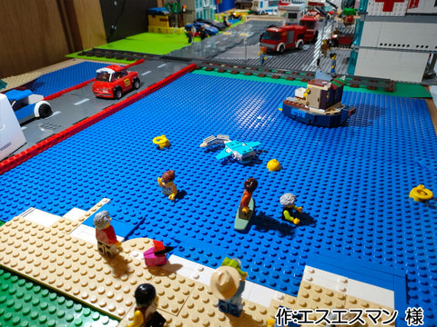 あまり繁盛していないビーチ(エスエスマン 様)