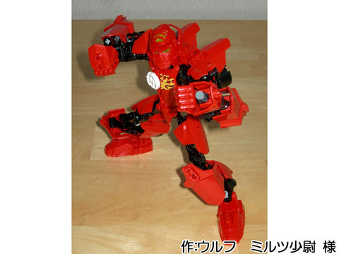 加速する拳(ウルフ ミルツ少尉 様)