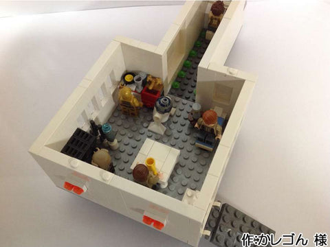 大気圏を突破する家(かレゴん 様)