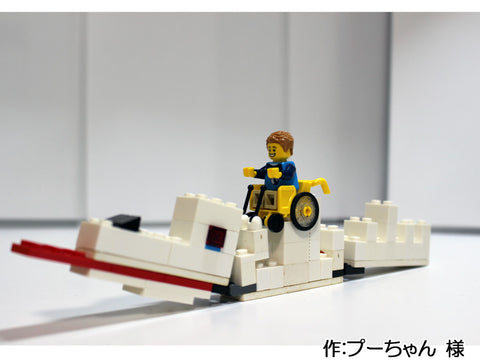 動くシロヘビ(プーちゃん 様)