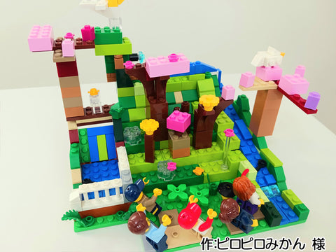 水の流れる公園でみんなでお花見(ピロピロみかん 様)