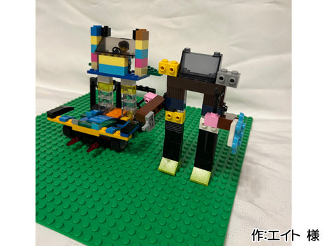 2体の移動ロボットとバトルロボット(エイト 様)