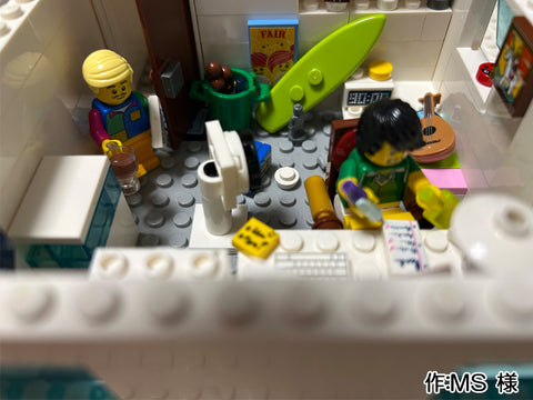 夏休み最終日に宿題をやる子供(MS 様)