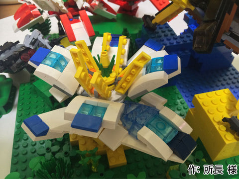 花の蜜を吸いに来た蜂(所長 様)