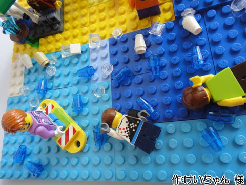 「みんなが楽しそうに遊んでいる海」(けいちゃん 様)