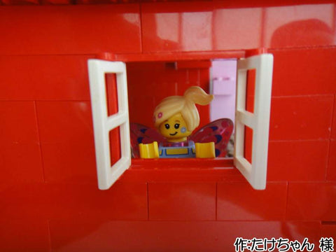 「赤と白のお家」(たけちゃん 様)