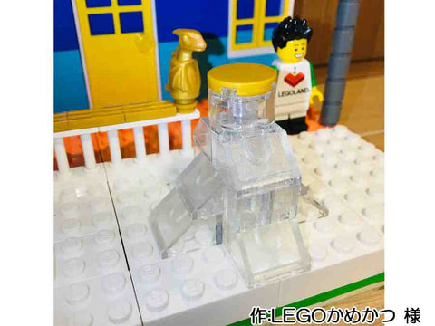 家の前にできた氷(LEGOかめかつ 様)