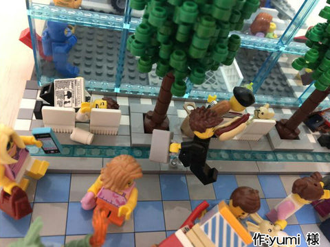 賑わう空港(yumi 様)