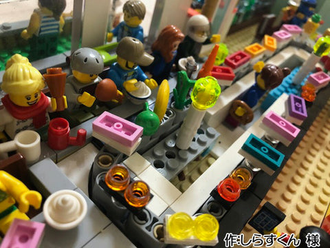 にぎやかな回転食堂(しらすくん 様)