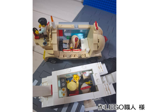 LEGO職人様の作品『ニワトリとホットドックの車』