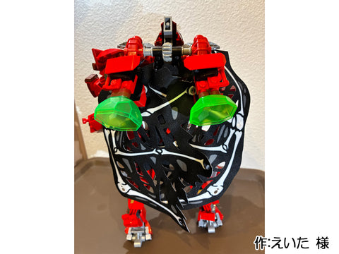 紅の鎧を身につけたロボット戦士（えいた 様）
